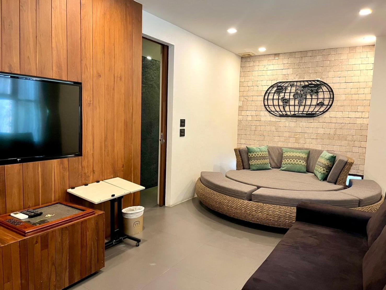 Le Pure Hotel Chiangmai SHA Chiang Mai Bagian luar foto
