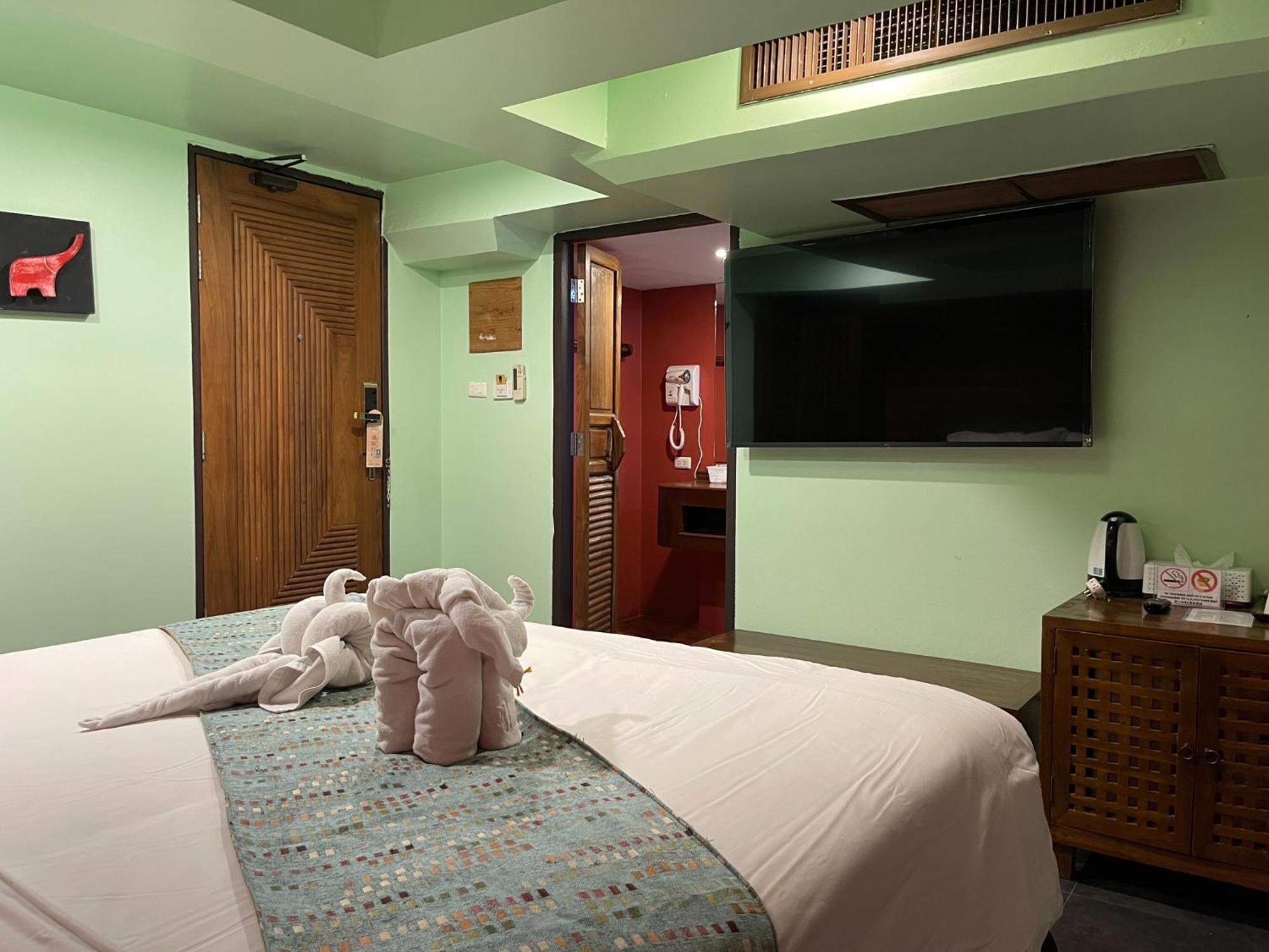 Le Pure Hotel Chiangmai SHA Chiang Mai Bagian luar foto