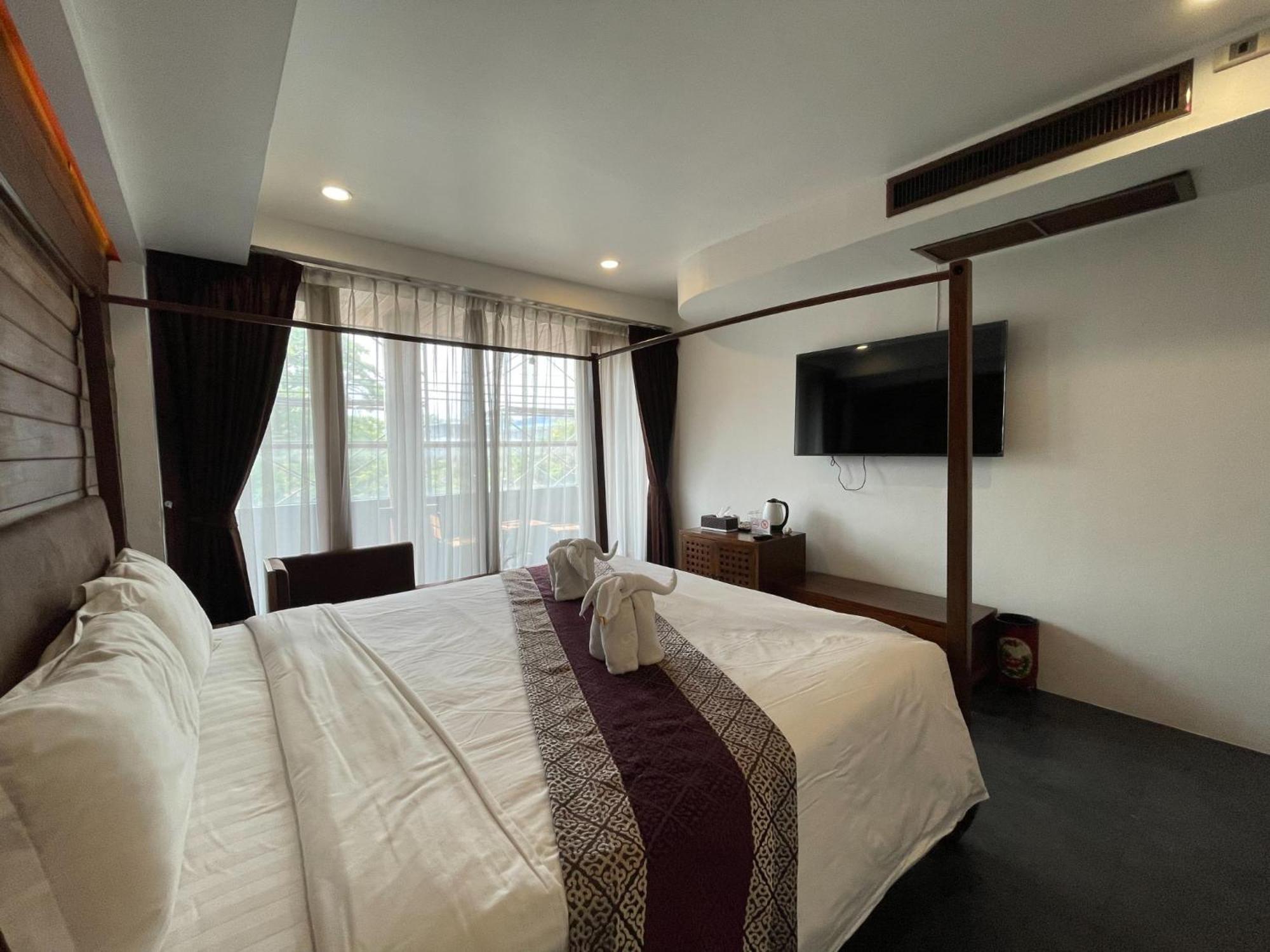 Le Pure Hotel Chiangmai SHA Chiang Mai Bagian luar foto